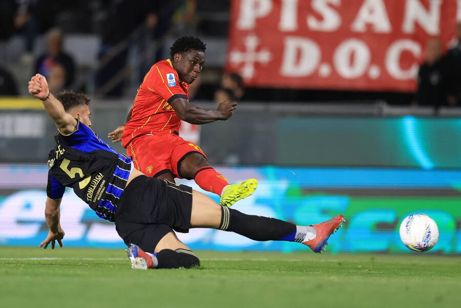 Pisa vs Lecce (01:45 � 02/05) | Xem lại trận đấu